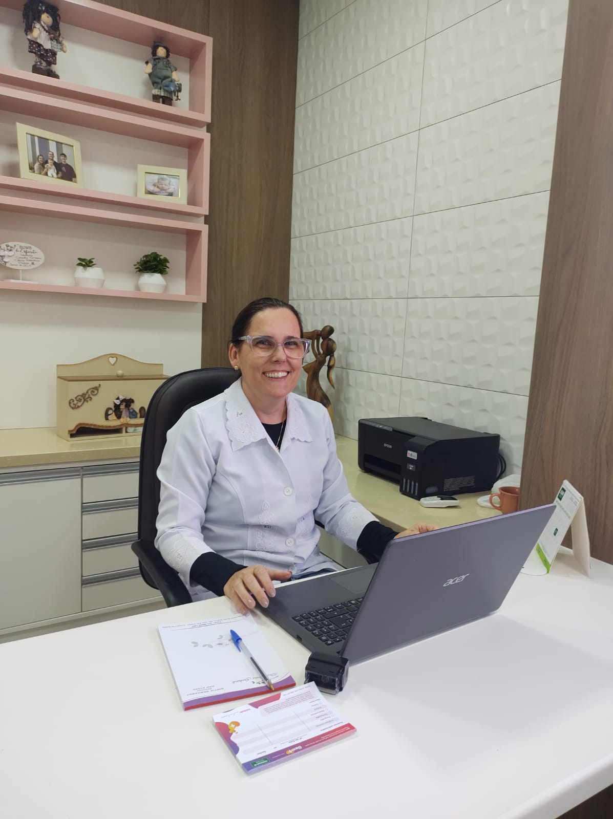 Foto: Arquivo Pessoal | Médica pediatra Cíntia Gerhardt passa a integrar a equipe no atendimento infantil