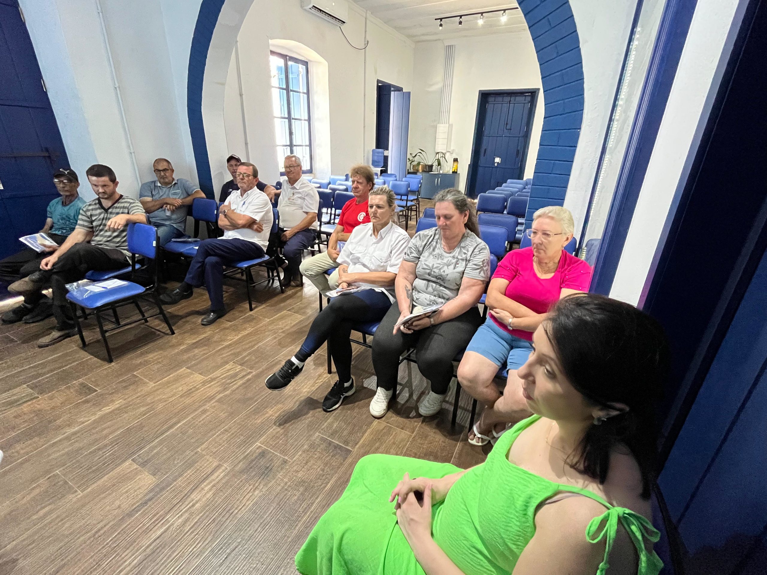 Capacitação aborda autismo e inclusão no transporte escolar em Cruzeiro do Sul