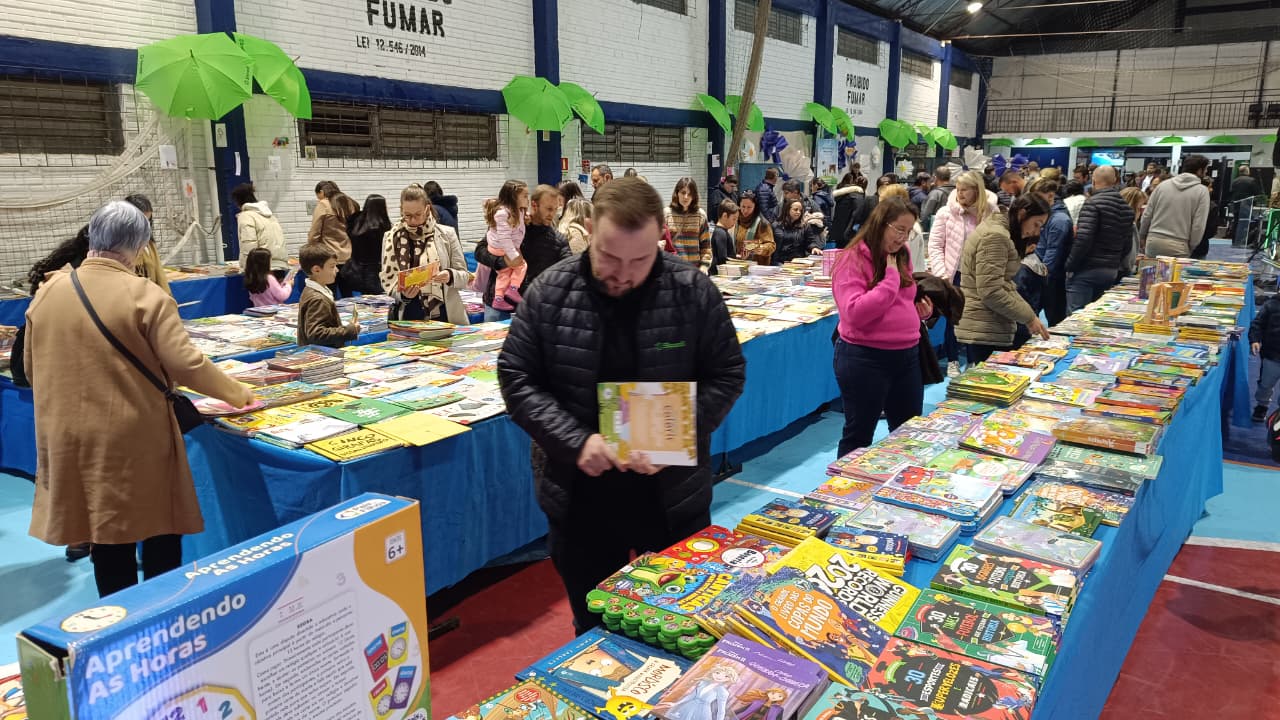 19ª Feira do Livro de Cruzeiro do Sul celebra a leitura na primeira infância
