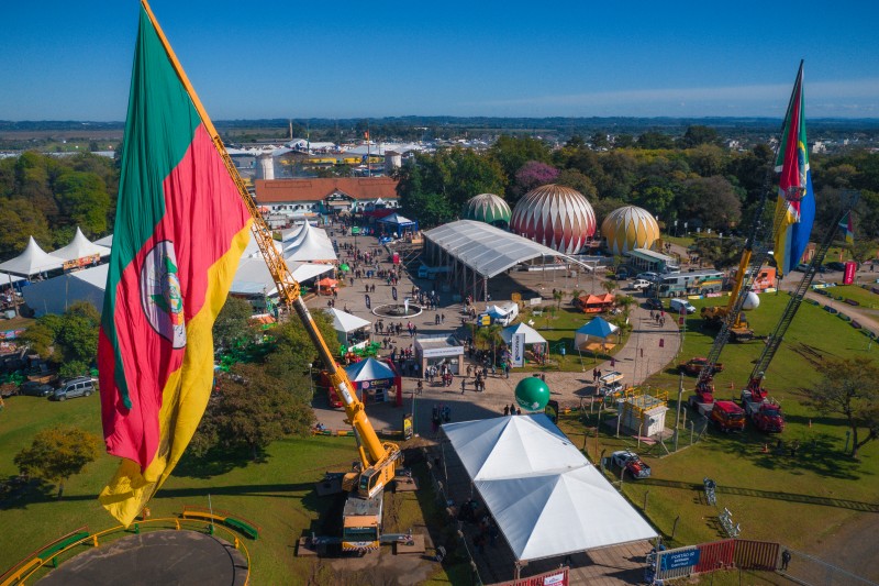 Cruzeiro do Sul organiza excursão de agricultores para a 49ª Expointer