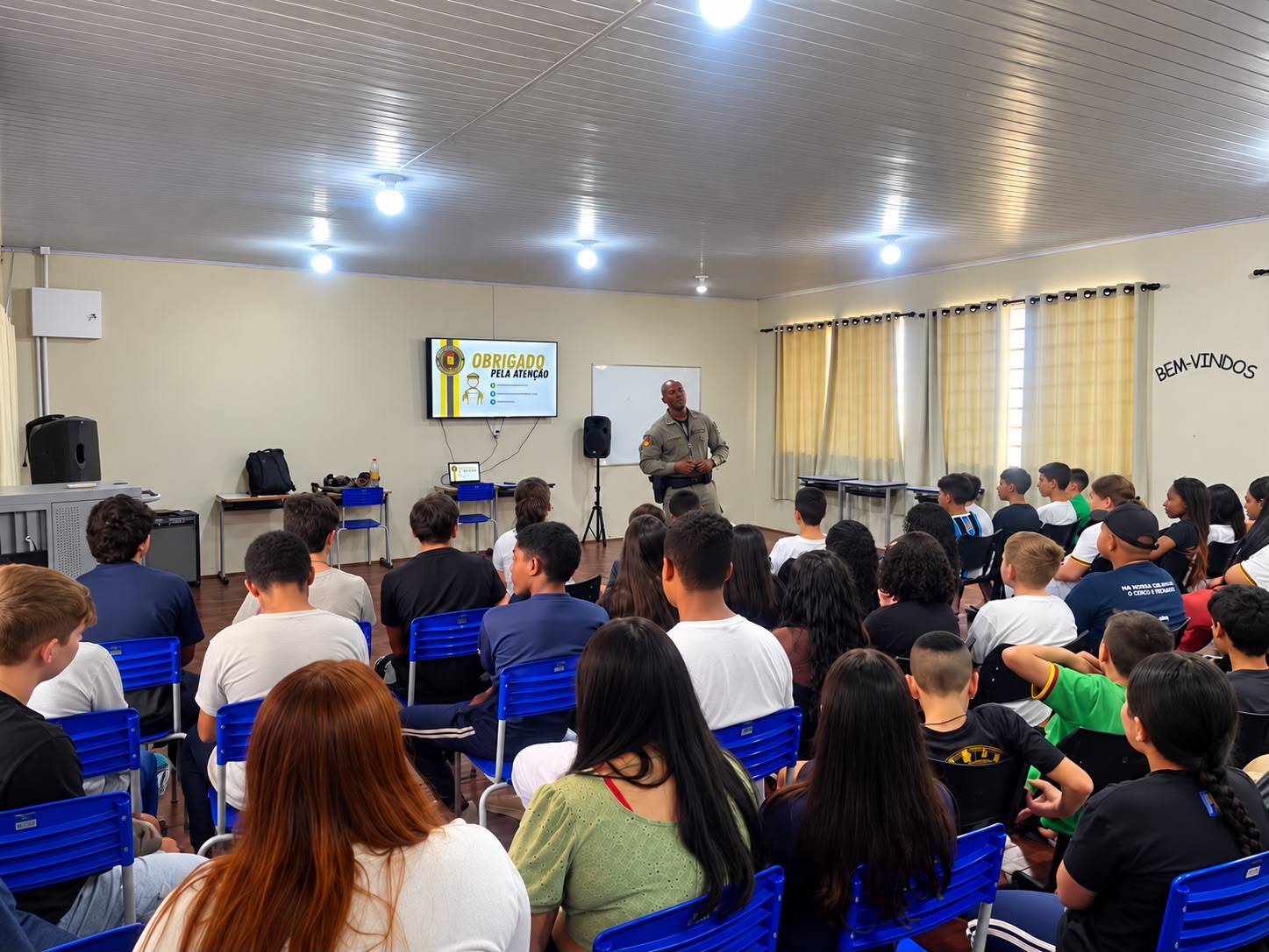Brigada Militar orienta cerca de 100 alunos sobre bullying em Cruzeiro do Sul